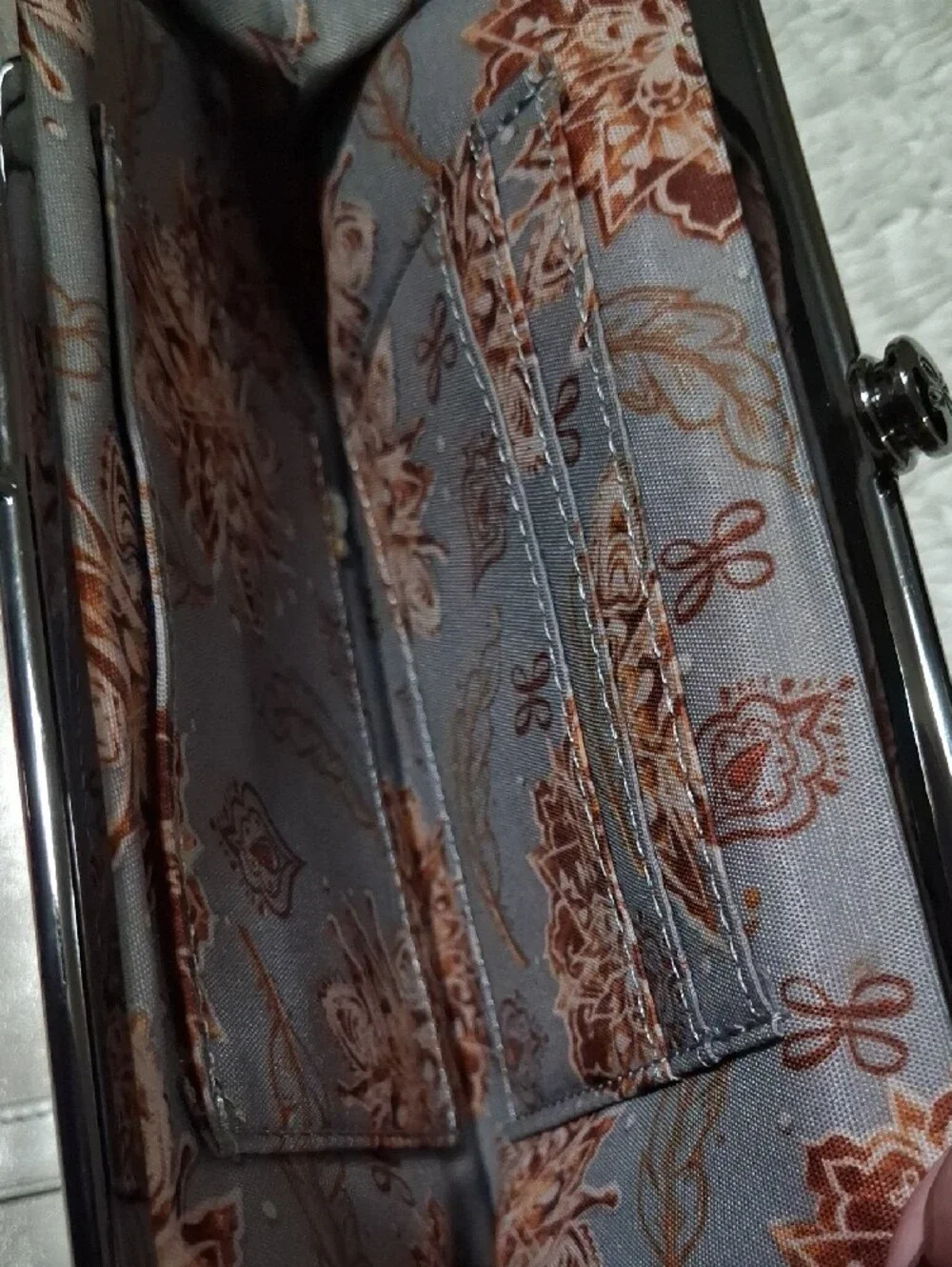 HOBO Silver Metallic Frame Clutch